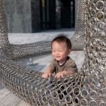 藝術(shù)家將日常的感受與體會，幻化成作品豐富的圖說語彙，陪伴住戶一同度過美好時光。