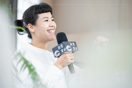 邀請浮生半閑董紜綺老師 帶領(lǐng)4位茶師，淺談茶的風(fēng)味輪，製程背景、有無發(fā)酵、香氣展現(xiàn)和沖泡手法。