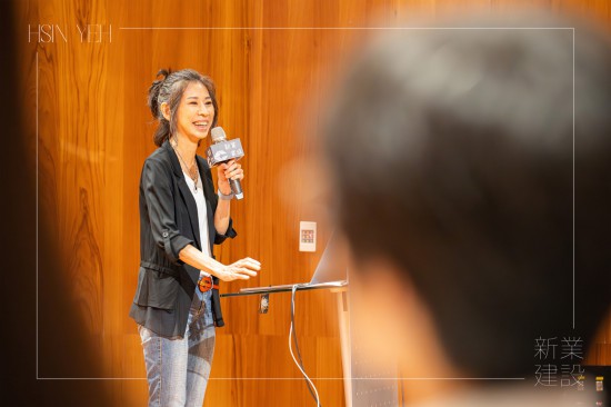 再次邀請(qǐng)來(lái)自 ＃風(fēng)潮音樂(lè)總監(jiān)_吳金黛，開啟臺(tái)灣自然音樂(lè)領(lǐng)域之路，創(chuàng)作作品更是多次入圍及獲獎(jiǎng)，包括臺(tái)灣金曲獎(jiǎng)、金鐘獎(jiǎng)，甚至是美國(guó)獨(dú)立音樂(lè)獎(jiǎng)、美國(guó)葛萊美獎(jiǎng)等。