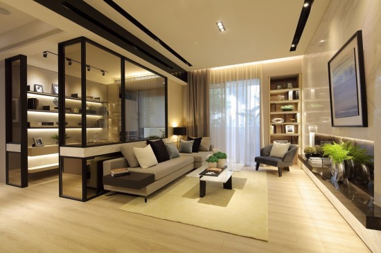 透明的輕隔間，帶來(lái)輕巧且延伸的視覺(jué)效果，裝潢與家具擺設(shè)井然有序，能讓一天的思緒好好地被梳理，忙碌後砌上一壺茶，讓沙發(fā)棉柔的觸感輕輕擁抱您。