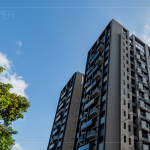 『新業(yè) 築願景』位於臺中東區(qū)，左擁3400公尺森林園道、右擁完整學(xué)區(qū)，2023年將與您共譜美好的生活。