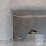 步入大廳往前方望去，雕花恰好成為端景