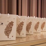 居家安全、環(huán)境質(zhì)感與社區(qū)活動(dòng)環(huán)環(huán)相扣，正如我們本次為宜家住戶準(zhǔn)備來(lái)自大地的恩賜予贊禮──『一畝田良米+紅豆』。