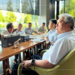 新業(yè)建設 創(chuàng)辦人穆椿松先生 帶領新業(yè)團隊一同前往廚具品牌選品，開啟一場建築職人與廚具職人的對話。