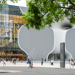 涼爽的10月中旬，相聚臺中國家歌劇院，帶領(lǐng)家族好友透過一張張照片，進(jìn)入到臺南純樸的美景，感受最道地的人情。