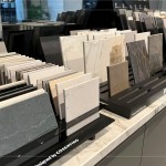 各式面板宛如藝術(shù)品般，直立排列，除了外觀的整體適配性，材質(zhì)是否不易沾附油汙、易於清理，新業(yè)職人所追求的餐廚美學(xué)。