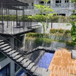 利用直線式坡道結(jié)合下沉式庭園廣場(chǎng)，為的是讓住戶洗去塵囂的感受，以空間轉(zhuǎn)換做到心情上的轉(zhuǎn)變。