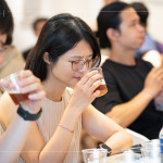 每一款啤酒的氣味都獨(dú)具風(fēng)格，有的帶著葡萄酒般的酸香、淡淡的麥香，有的散發(fā)花果香、濕潤的土壤味，有些甚至還有一抹如染髮劑般的特殊味道。(禁止酒駕，未滿十八歲禁止飲酒)