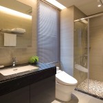 淋浴就像宣告一天的盡頭，雜亂的心情藉由洗滌梳理乾淨(jìng)；氤氳的霧氣也象徵煩惱煙消雲(yún)散，洗去所有煩擾，還自己一身潔淨(jìng)。