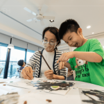 帶著歡愉輕鬆的心情創(chuàng)作，盡情地揮灑，製作出第一件且獨一無二的海廢作品