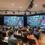 在講師的幽默敘事下，現(xiàn)場歡笑不斷，迎來笑意盈盈的午后時光。