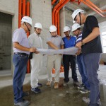 新業(yè)團隊配合的營造廠商，合作超過16年以上，舉凡模板放樣、水電工程、輕隔間施作、金屬鋼筋綁紮、油漆貼磚、木工泥作等，每個角落都看得見新業(yè)職人團隊用心的痕跡。