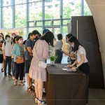 風(fēng)和日麗的午後，在臺(tái)中國家歌劇院的一隅，一場勇敢追夢(mèng)的故事即將揭開帷幕。