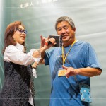 久違的孫氏教學(xué)，邀請(qǐng)家族好友上臺(tái)體驗(yàn)說(shuō)唱歌仔戲，趣味的男女反串、蓮花指、劍指、蘭花拳，讓大小朋友笑得不亦樂(lè)乎。