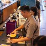 為每位住戶準備香甜可口的爆米花與清涼飲品，不只擁有視覺與聽覺享受，也同時滿足味蕾。