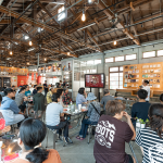 位於臺中東區(qū)的第四市場，至今保留日治時期建築之屋架、屋頂及閣樓，讓住戶們在近百年的古蹟裡品味百年糕餅。