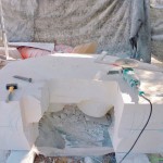 工欲善其事，必先利其器，『時光之河』於2018年初冬時節(jié)動工製作，西班牙雕塑家Nando Alvarez駐村臺中三周，打造一座跨越時空的時光之河。