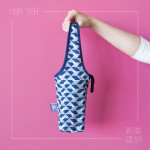 致贈新業(yè)設計的「Logo 款杯袋」，以輕量、可重複使用的設計響應『環(huán)境永續(xù)』，讓大人小孩都能輕鬆隨身攜帶，為地球盡一份心意。