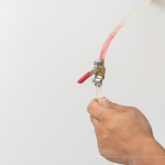 冷氣的排水管路確保暢通，從客廳、餐廳、至每間臥室，由水電廠商親自測試，夏日享受冷氣也無慮!