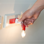 廚房與客廳「不斷電系統(tǒng)」的貼心配置，在停電時(shí)，還可做為緊急使用，使冰箱食物持續(xù)保鮮。