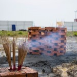 新業(yè)團隊抱著虔誠的心，期盼即將開啟的【大塊森濤】工程平安順利。