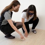 德國進(jìn)口超耐磨木地板，可以降噪17db，安心的低甲醛更取得臺灣健康『綠建材標(biāo)章』，是友善環(huán)境的綠色選材。(圖為自由居–實體空間)