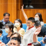 有趣的互動(dòng)遊戲，猜猜是甚麼昆蟲或是動(dòng)物的叫聲？製作人不僅分享自然音樂(lè)作品，還分享野外採(cǎi)集聲音遇到的有趣故事，讓大小朋友對(duì)自然與人文深度走讀。