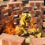 新業(yè)團(tuán)隊(duì)抱著虔誠(chéng)、喜悅的心，期許內(nèi)心的想望與希冀被聽(tīng)見(jiàn)，祈願(yuàn)工程平安順利。