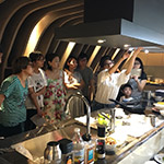 大家都好認真聽講且主動筆記下來！