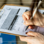 由新業(yè)同仁記下4/28的淨溪行動，藉由ICC表格，記錄垃圾種類及數(shù)量，以數(shù)據(jù)教育民眾一次性物品的氾濫，需從源頭的習慣改變。