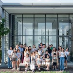 7月的夏日時(shí)節(jié)，相約新業(yè)家人與孩子們，揮灑生活的熱情與創(chuàng)意，用心的當(dāng)下，擁有一刻沉靜，度過美好的陶作時(shí)光。