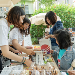 擔(dān)任文學(xué)館書席認(rèn)養(yǎng)人邁入第五年，不時有補充好書的需求，感謝許多熱心的家族朋友，攜帶好書與大家分享，透過 ＃共享_共好，譜出更多美麗的故事。