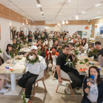 將這一年的回憶與感恩，編織成圈，同時也蘊含著希望與愛，感謝新業(yè)家人們今年的陪伴，願此祝?；髅篮闷?，珍藏於心間。