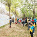 介紹筏子溪生態(tài)圖，是各種水鳥、動植物的棲息地，有如育嬰房，甚至有二級保育類「彩鷸」和「石虎」也棲息在此。