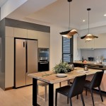 晨起或暮歸，餐桌上總少不了那句親切而貼心的一句「吃飯了」，是啊，有了與家人同享的自由，終於可從容不迫地譜寫天倫樂。