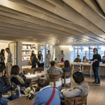 打造樹屋的概念，楊家凱建築師分享著設(shè)計(jì)的初衷與理念。