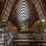 內(nèi)部的磨石子地板，則請到中部偏鄉(xiāng)的國高中同學(xué)施作，磨練職業(yè)技藝。業(yè)者提供