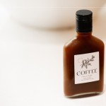 以開水潤口讓口腔味蕾留白，細(xì)品風(fēng)味果醬的多層次韻味，感受馬告南莊橙『優(yōu)雅的苦』、『刺激的麻』。