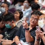 每一句對話，都在描繪未來生活的輪廓，這場客變說明會中，家的雛形悄悄成形。